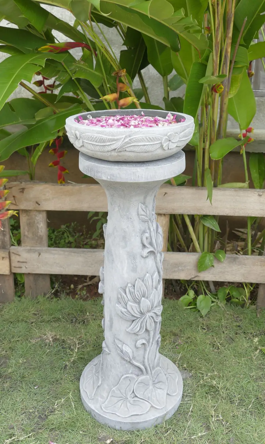 Product image 5 of the product “Jakarta - Bowl with flower motiv, frangipani, Ø 30 cm | cast stone ”